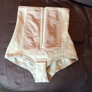 Postpartum girdle